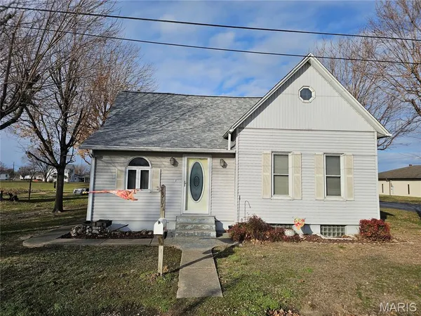 $135,000 | 307 East Jenkins Street, Steeleville, IL 62288