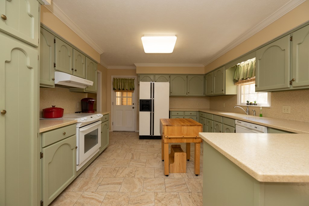 9211 Comanche Road Columbus, GA 31904 - Photo 3 of 31 Gallery Image 3
