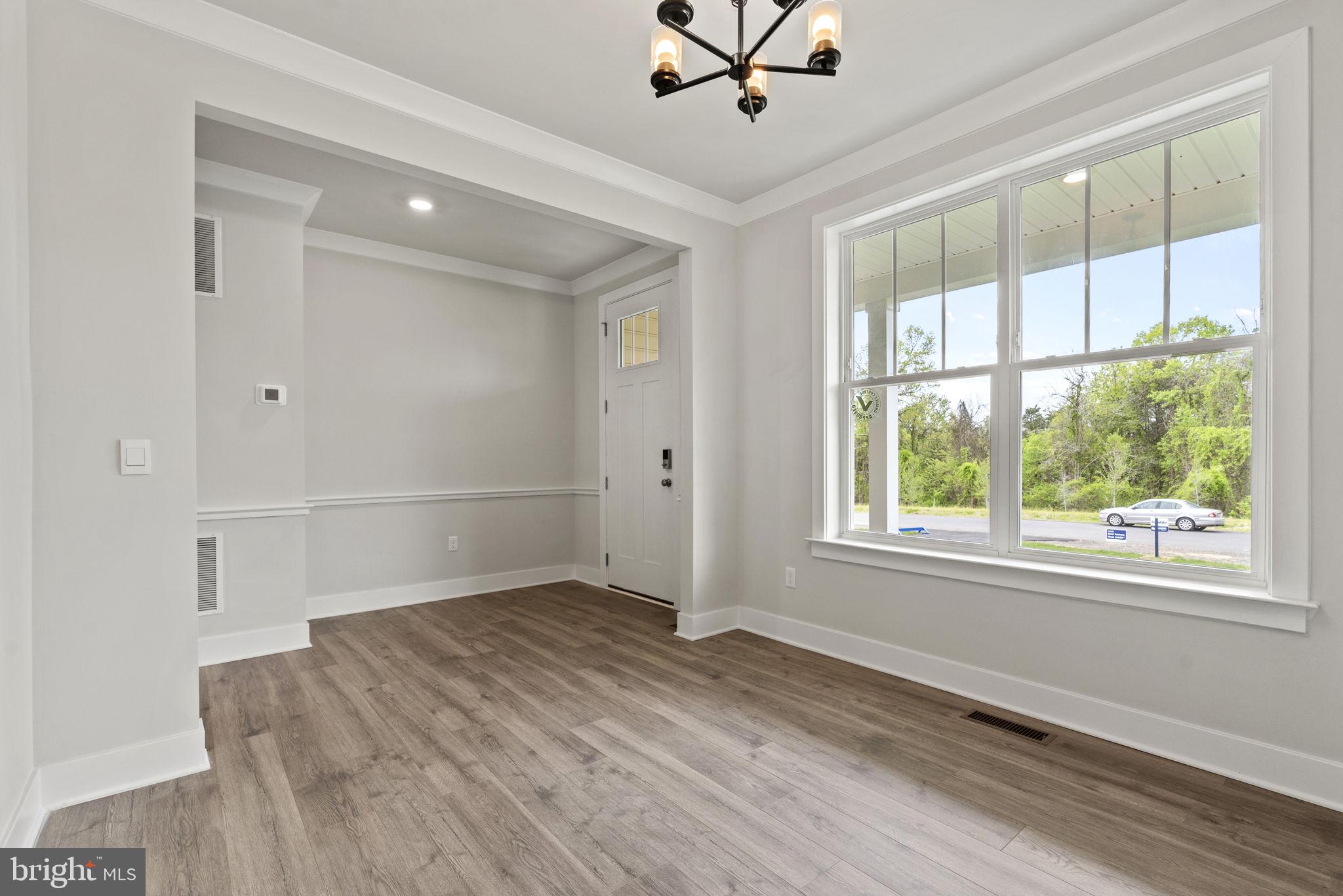 9110 Kingston Road Broad Run, VA 20137 - Photo 2 of 31