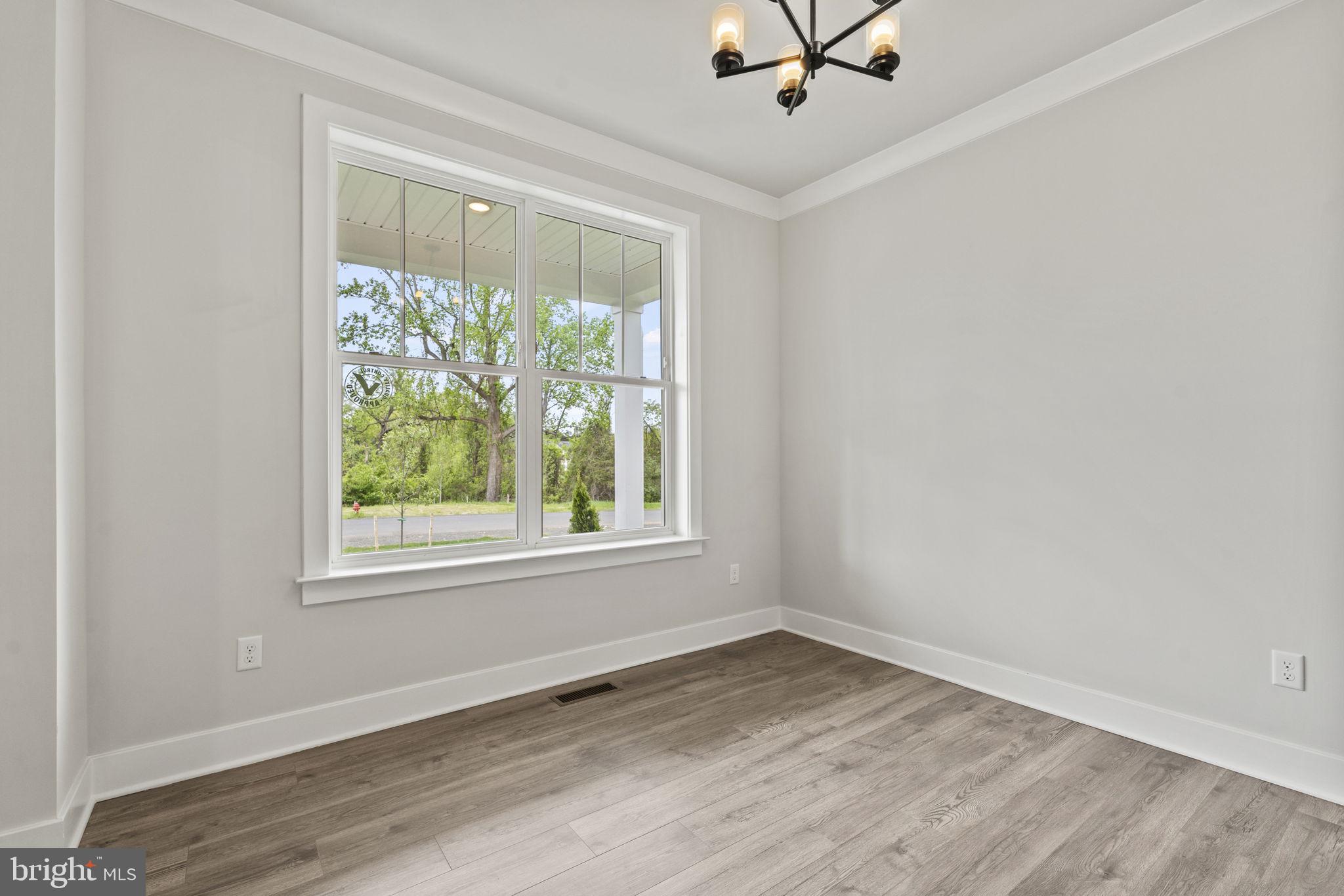 9110 Kingston Road Broad Run, VA 20137 - Photo 3 of 31