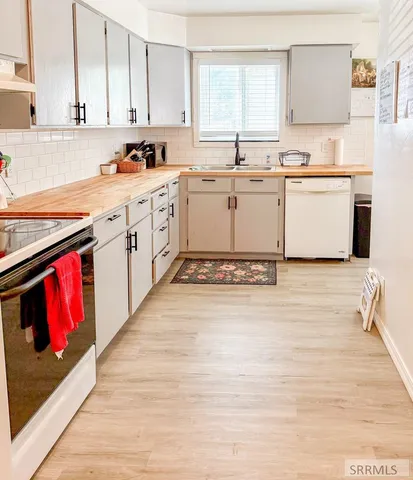 $180,000 | 635 Decoria Avenue, Arco, ID 83213