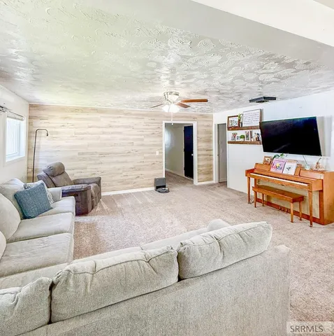 $180,000 | 635 Decoria Avenue, Arco, ID 83213