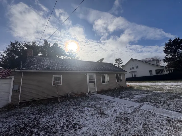 $13,000 | 315 West Washington Street, Blandinsville, IL 61420