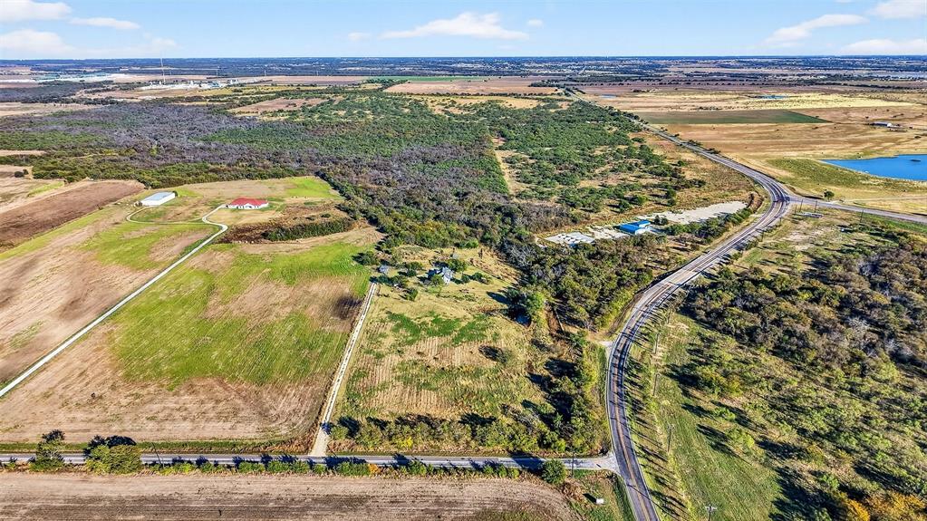 120 Vaughan Lane Tioga, TX 76271 - Photo 14 of 21 a view of an ocean and beach