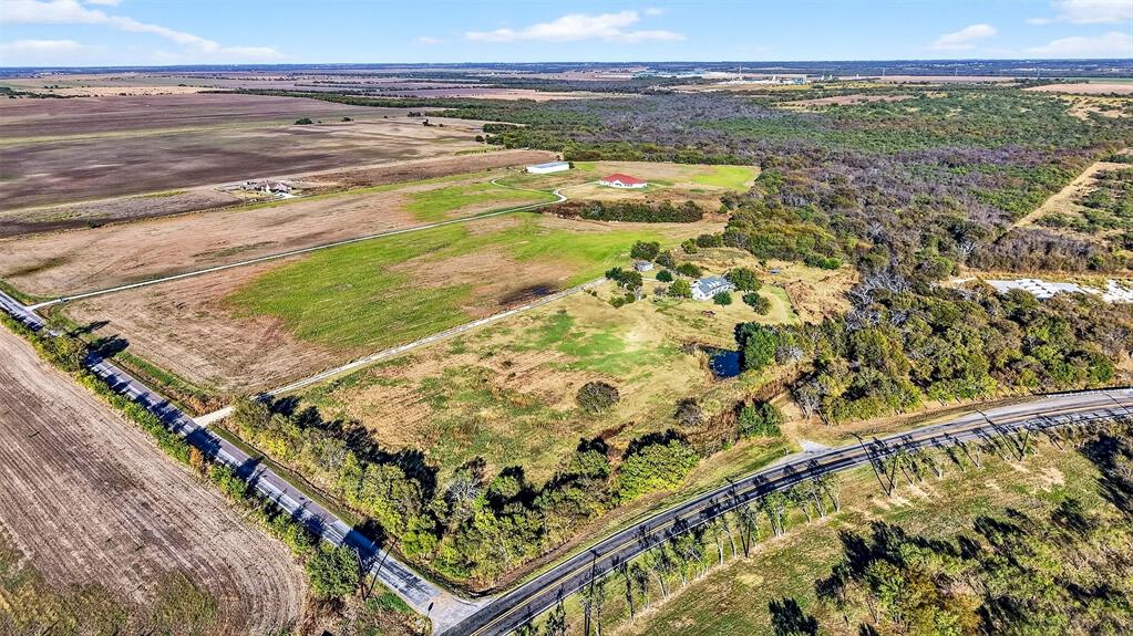 120 Vaughan Lane Tioga, TX 76271 - Photo 17 of 21 a view of an ocean
