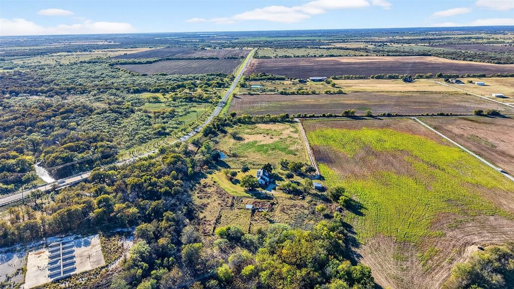 120 Vaughan Lane Tioga, TX 76271 - Photo 7 of 21 a view of a swimming pool with a lake
