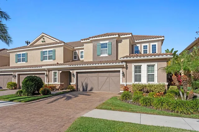 $3,450 | 8711 Terracina Lake Drive, Tampa, FL 33625