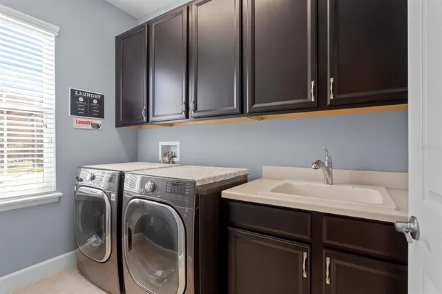 $3,450 | 8711 Terracina Lake Drive, Tampa, FL 33625