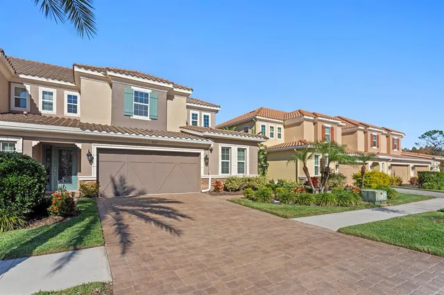 $3,450 | 8711 Terracina Lake Drive, Tampa, FL 33625