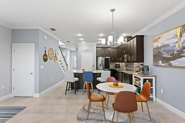 $3,450 | 8711 Terracina Lake Drive, Tampa, FL 33625