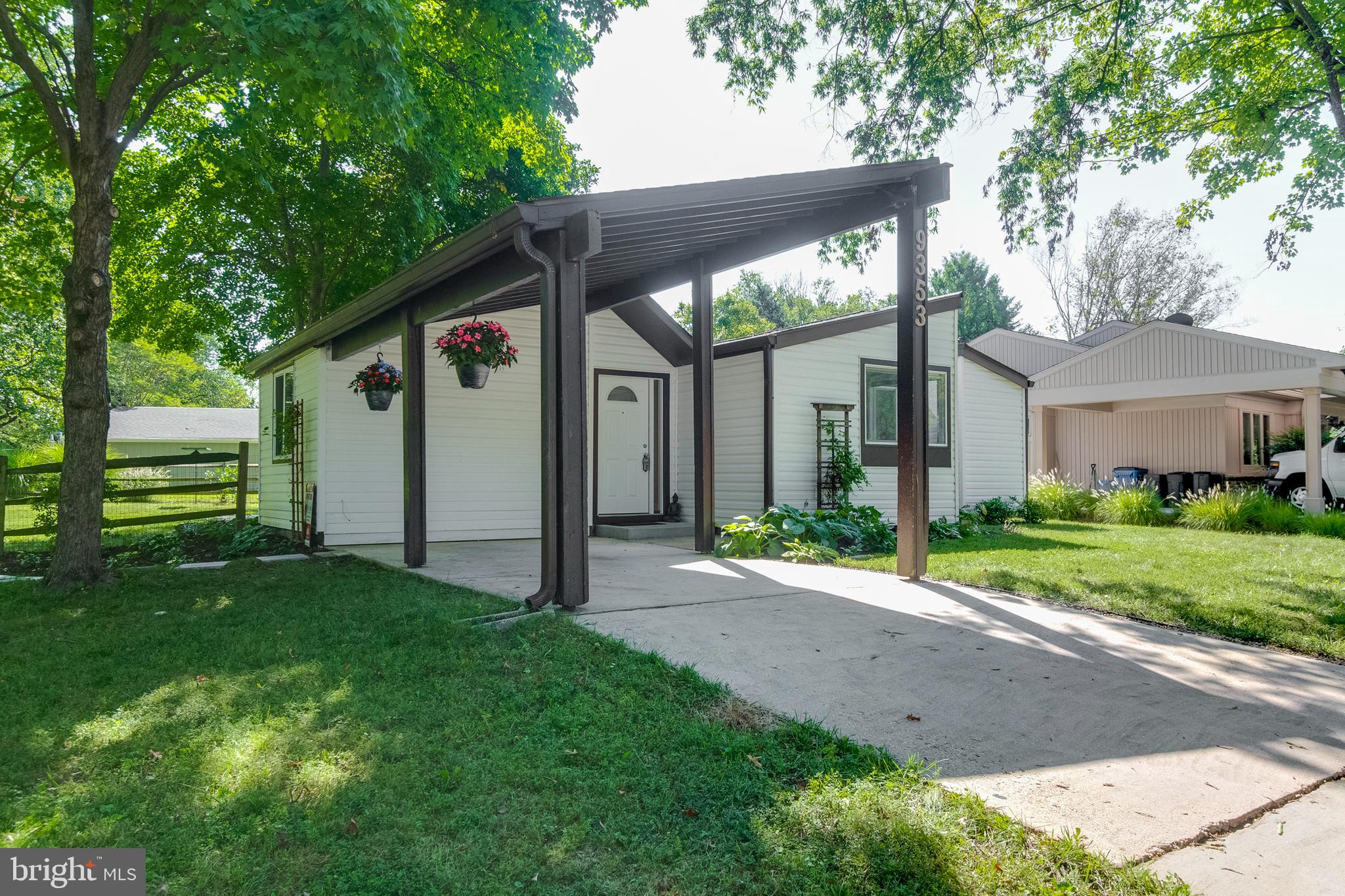 9353 Torrent Row Columbia, MD 21045 - Photo 2 of 40 Covered carport