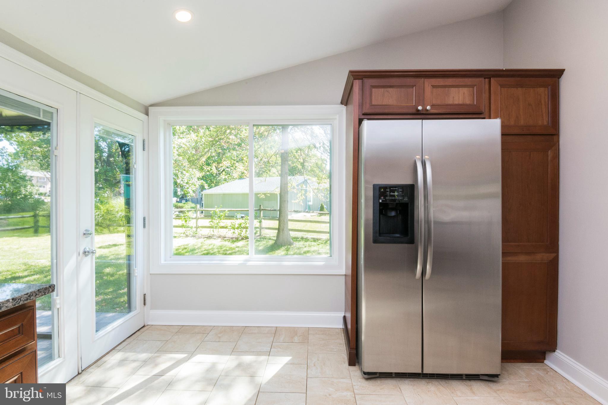 9353 Torrent Row Columbia, MD 21045 - Photo 16 of 40 Stainless appliances & x-large window