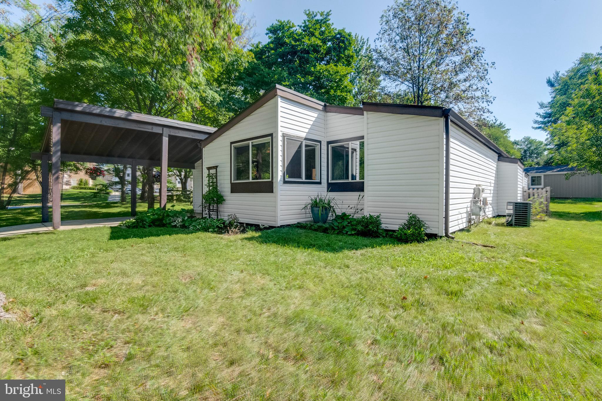 9353 Torrent Row Columbia, MD 21045 - Photo 4 of 40