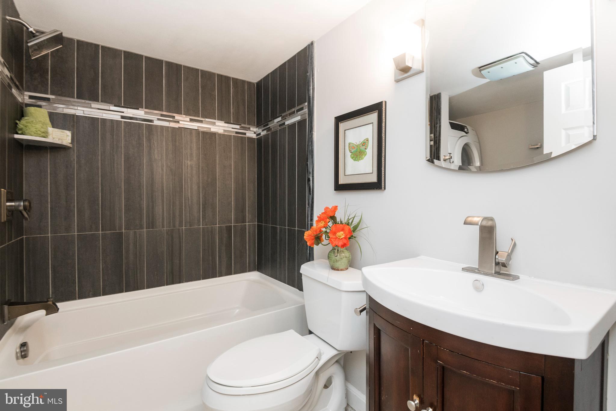 9353 Torrent Row Columbia, MD 21045 - Photo 31 of 40 Full Bath - updated w/custom tiled shower & floor