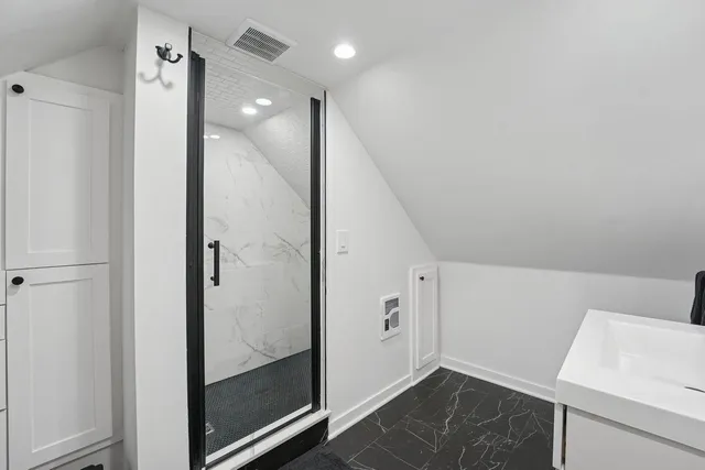 $225,000 | 907 East 7th Street, Duluth, MN 55805