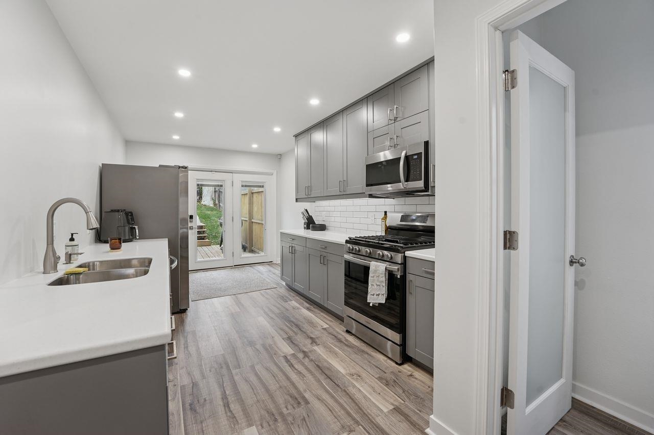 907 East 7th Street Duluth, MN 55805 - Photo 9 of 20