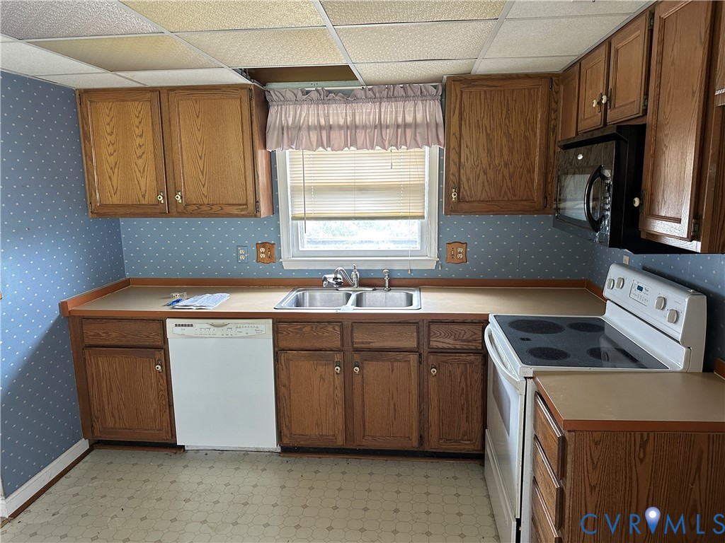865 Olney Road Vinton, VA 24179 - Photo 7 of 23