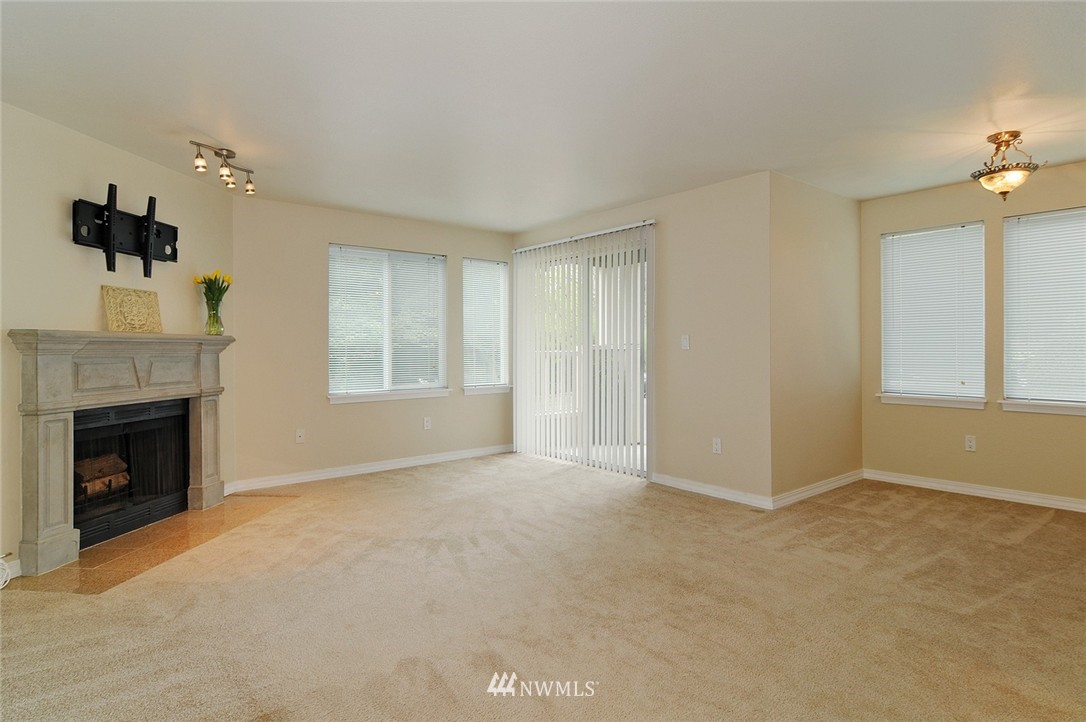 20328 Bothell Everett Highway, Unit B104 Bothell, WA 98012 - Photo 2 of 12