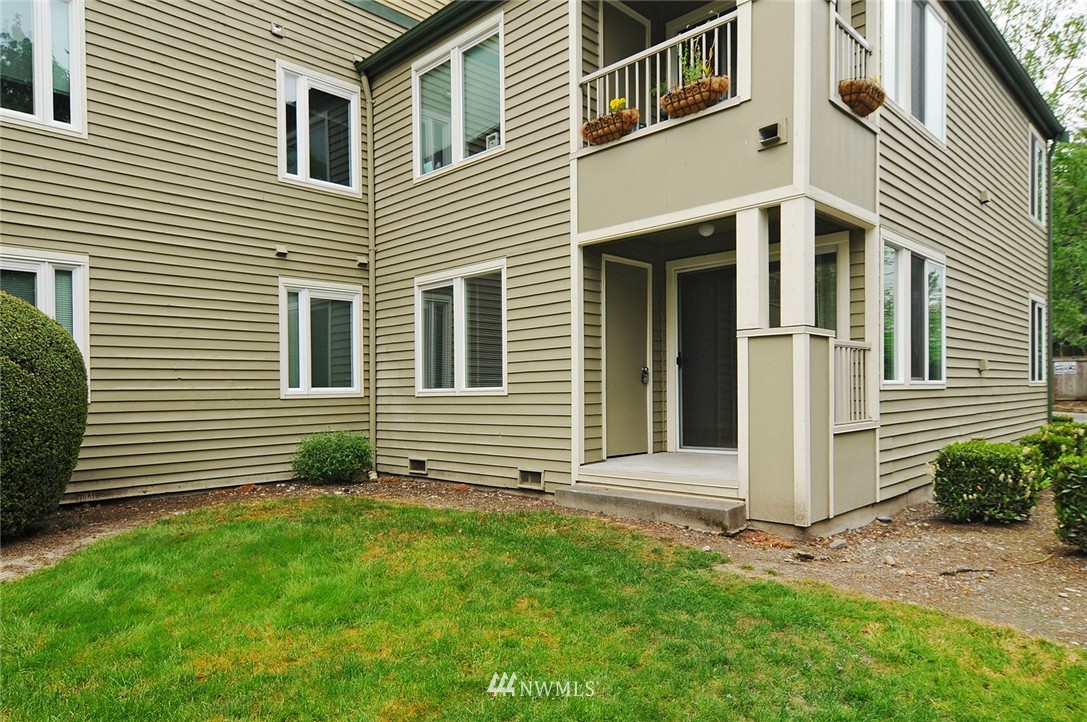 20328 Bothell Everett Highway, Unit B104 Bothell, WA 98012 - Photo 9 of 12