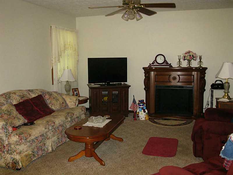 4963 Peoga Road Trafalgar, IN 46181 - Photo 11 of 15 Gallery Image 11