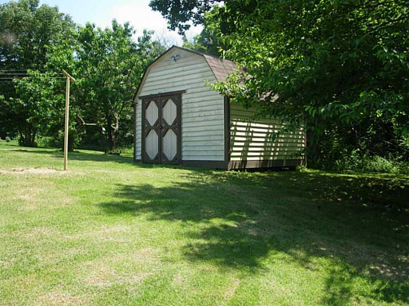 4963 Peoga Road Trafalgar, IN 46181 - Photo 13 of 15 Gallery Image 13