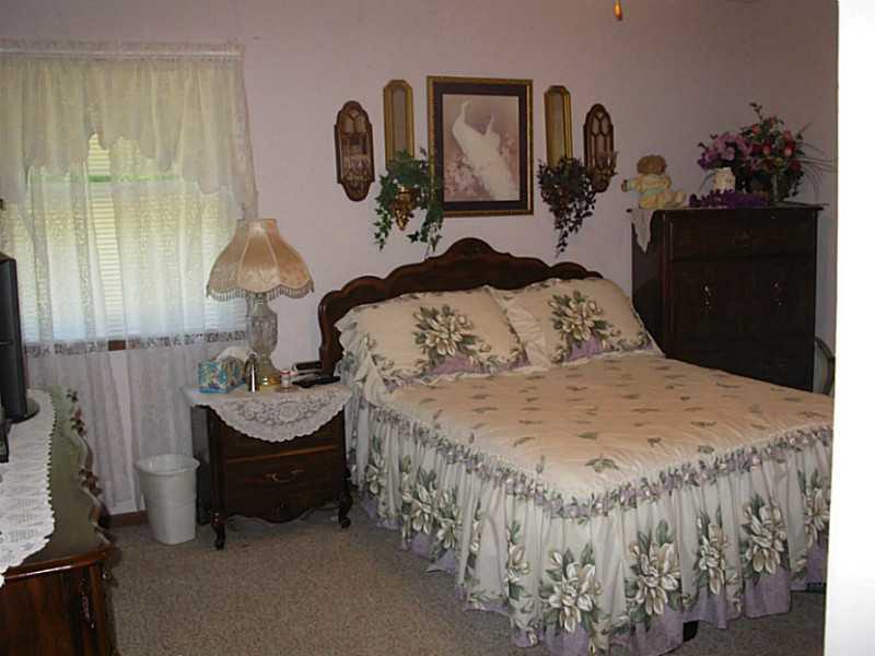 4963 Peoga Road Trafalgar, IN 46181 - Photo 6 of 15 Gallery Image 6
