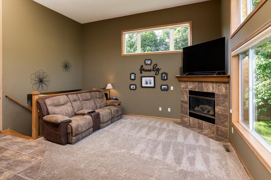 3835 Raspberry Ridge Road Northwest Prior Lake, MN 55372 - Photo 4 of 21