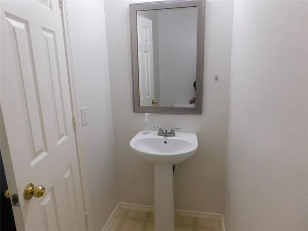 $3,200 | 19130 Yaupon Ranch Drive, Cypress, TX 77433