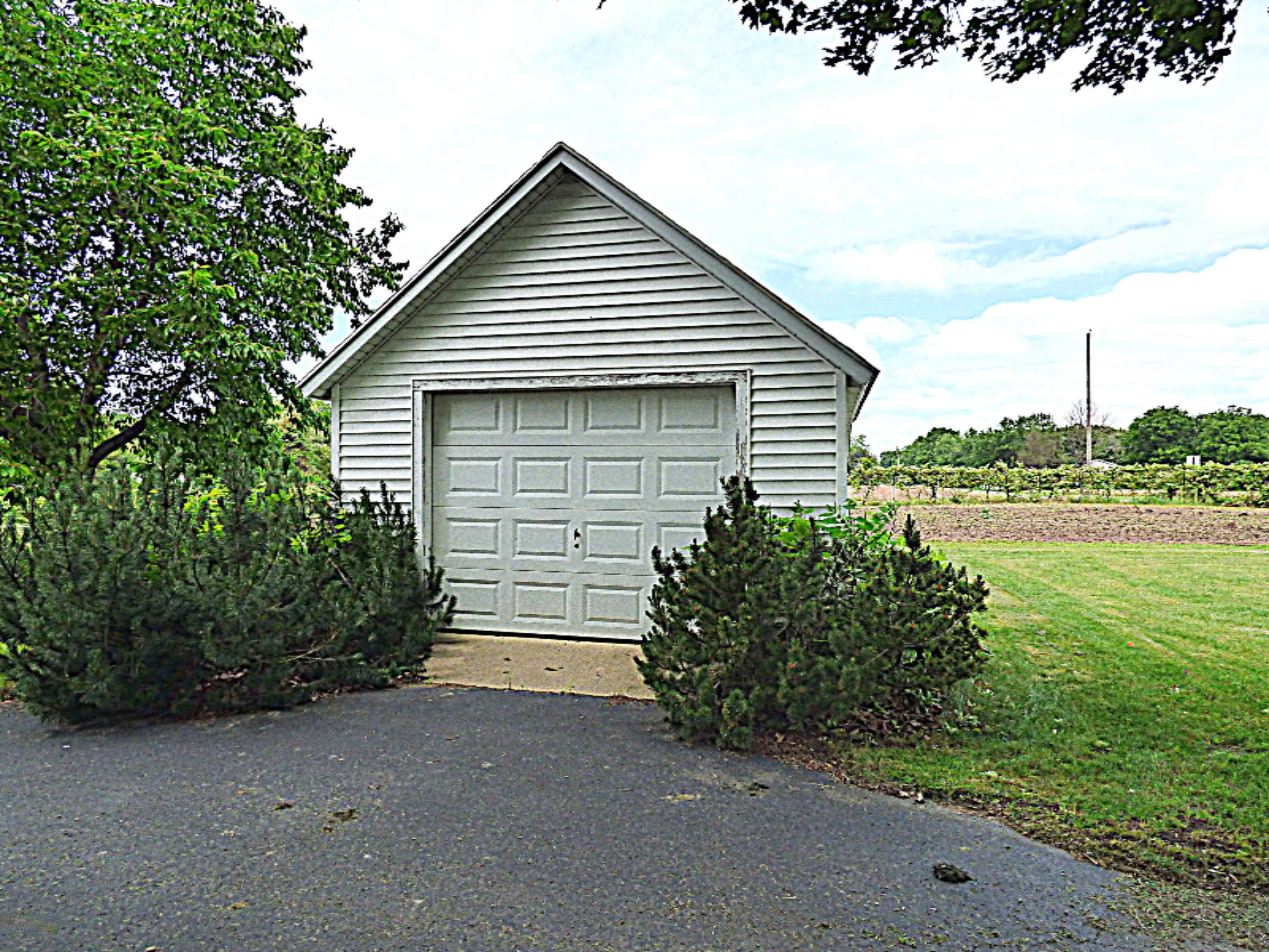 6846 Clymer Road Coloma, MI 49038 - Photo 34 of 48 P1030299