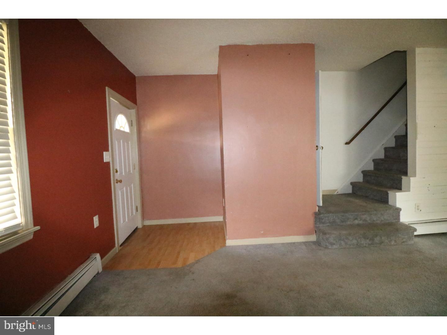 703 Crown Point Road Westville, NJ 08093 - Photo 4 of 19 Gallery Image 4