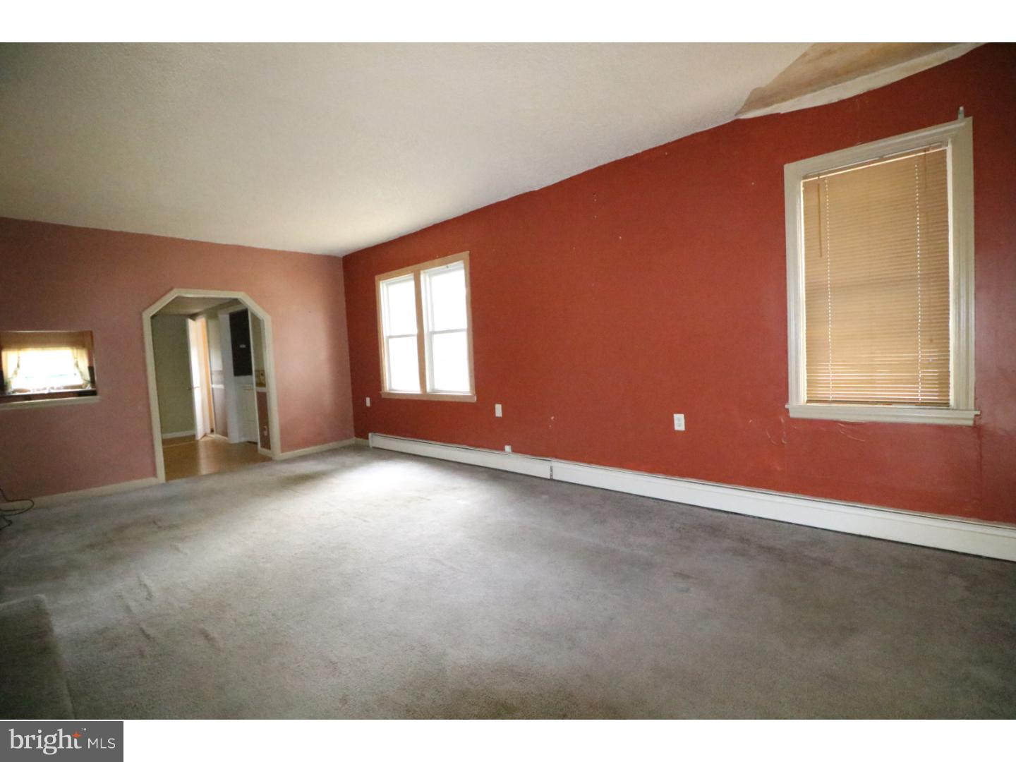 703 Crown Point Road Westville, NJ 08093 - Photo 5 of 19 Gallery Image 5