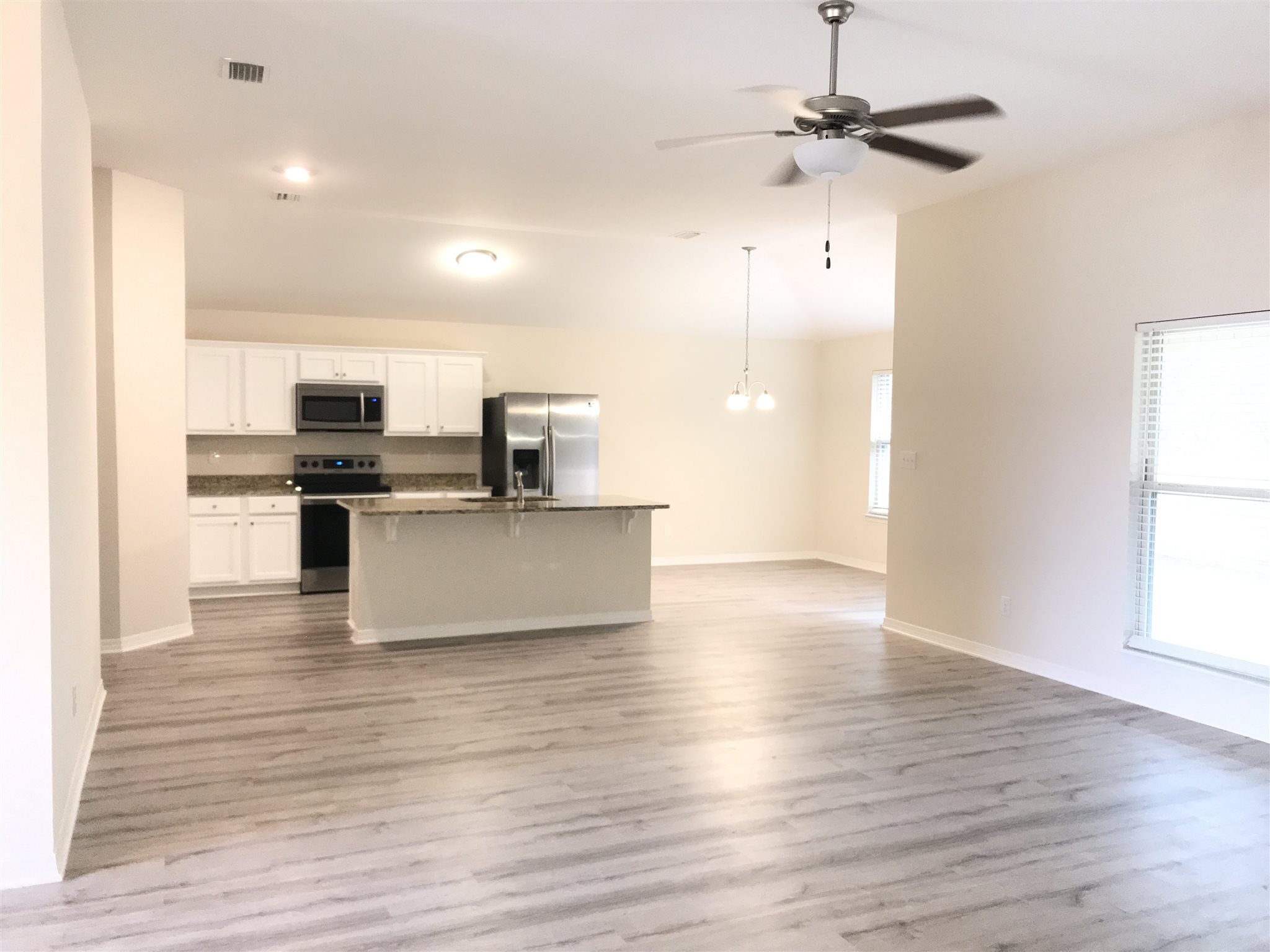 1208 C Whispering Pines Road Daphne, AL 36526 - Photo 4 of 30 Great Room