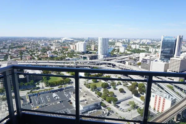 $4,050 | 90 Southwest 3rd Street, Unit 3505, Miami, FL 33130