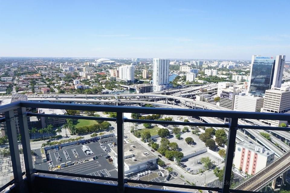 90 Southwest 3rd Street, Unit 3505 Miami, FL 33130 - Photo 1 of 38