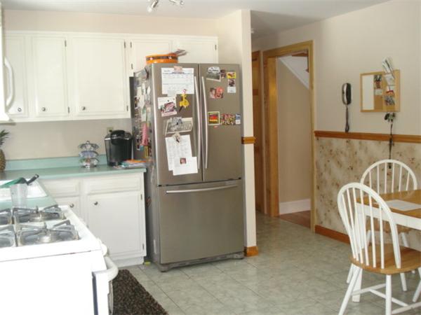 69 Fosdick Road Carver, MA 02330 - Photo 3 of 16 Gallery Image 3