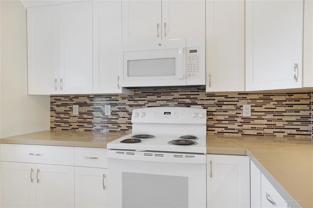 111 Southeast 3rd Avenue, Unit 306 Dania Beach, FL 33004 - Photo 12 of 43