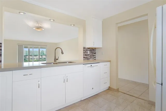 $255,000 | 111 Southeast 3rd Avenue, Unit 306, Dania Beach, FL 33004
