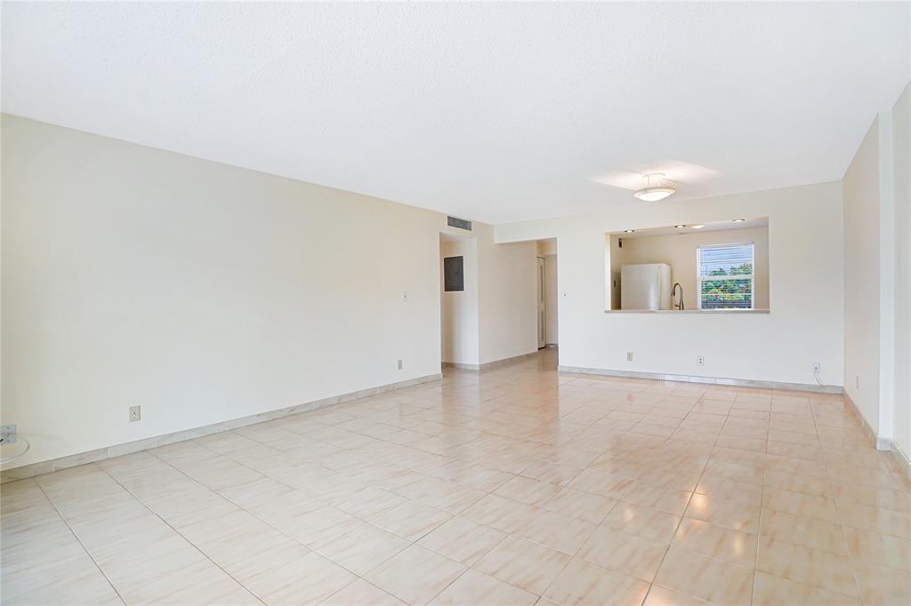 111 Southeast 3rd Avenue, Unit 306 Dania Beach, FL 33004 - Photo 6 of 43