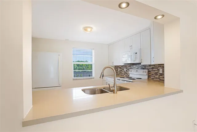 $255,000 | 111 Southeast 3rd Avenue, Unit 306, Dania Beach, FL 33004