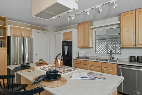 $215,000 | 37 Magnolia Drive, Calistoga, CA 94515