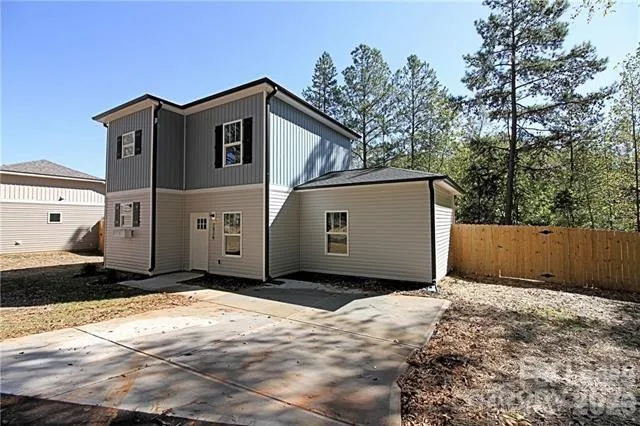 $1,895 | 7924 East Lane Drive, Charlotte, NC 28212