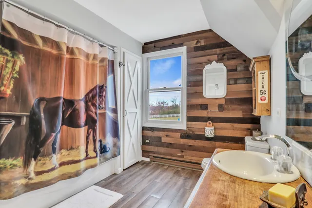 $1,050,000 | 36968 Thoroughbred Drive, Wadsworth, IL 60083