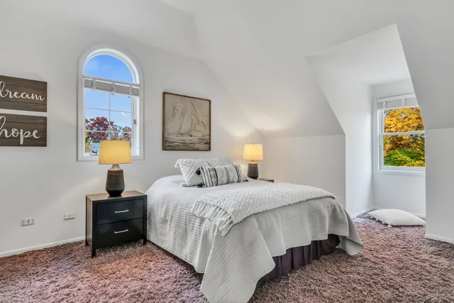 $1,050,000 | 36968 Thoroughbred Drive, Wadsworth, IL 60083