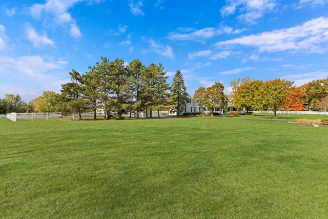 $1,050,000 | 36968 Thoroughbred Drive, Wadsworth, IL 60083