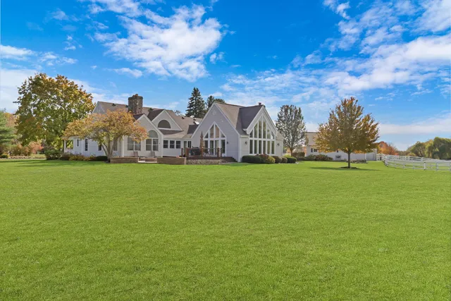 $1,050,000 | 36968 Thoroughbred Drive, Wadsworth, IL 60083