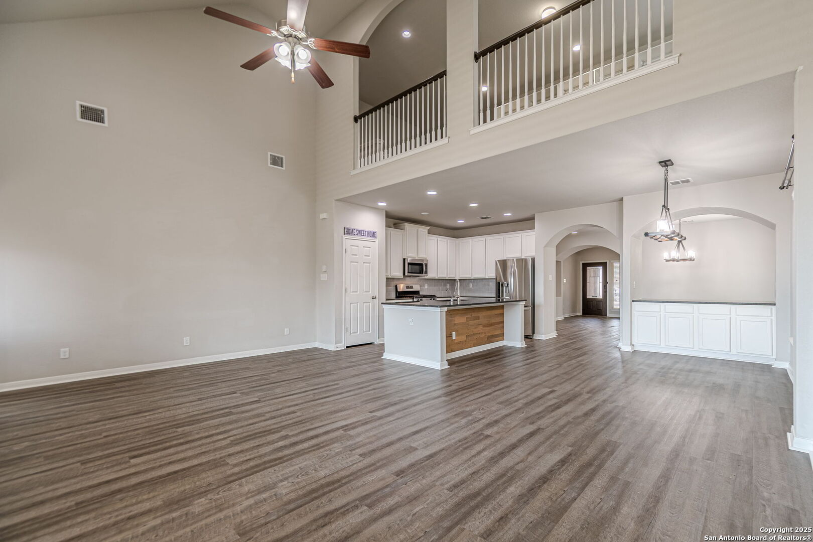 8922 Grand Western Converse, TX 78109 - Photo 27 of 77