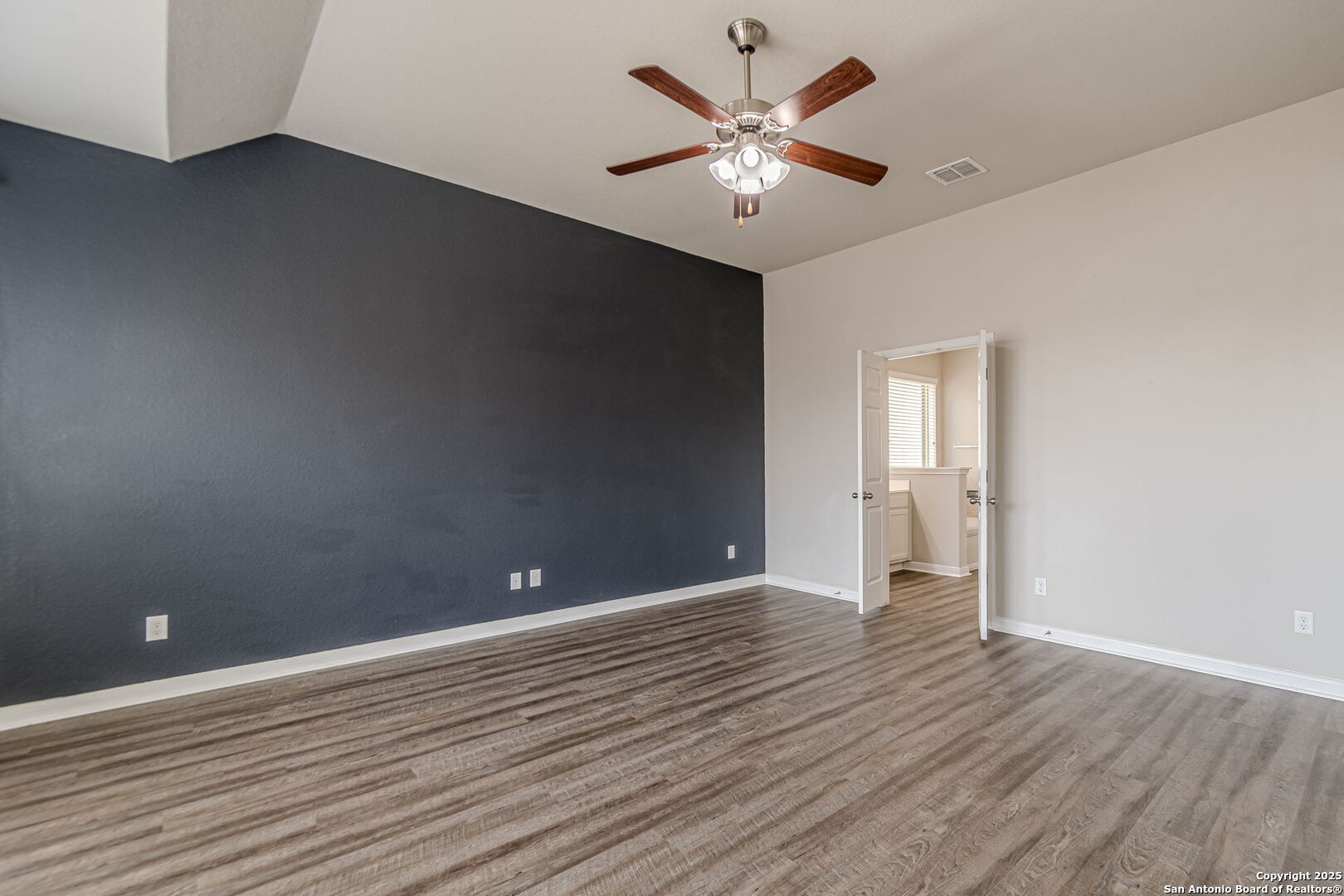 8922 Grand Western Converse, TX 78109 - Photo 29 of 77