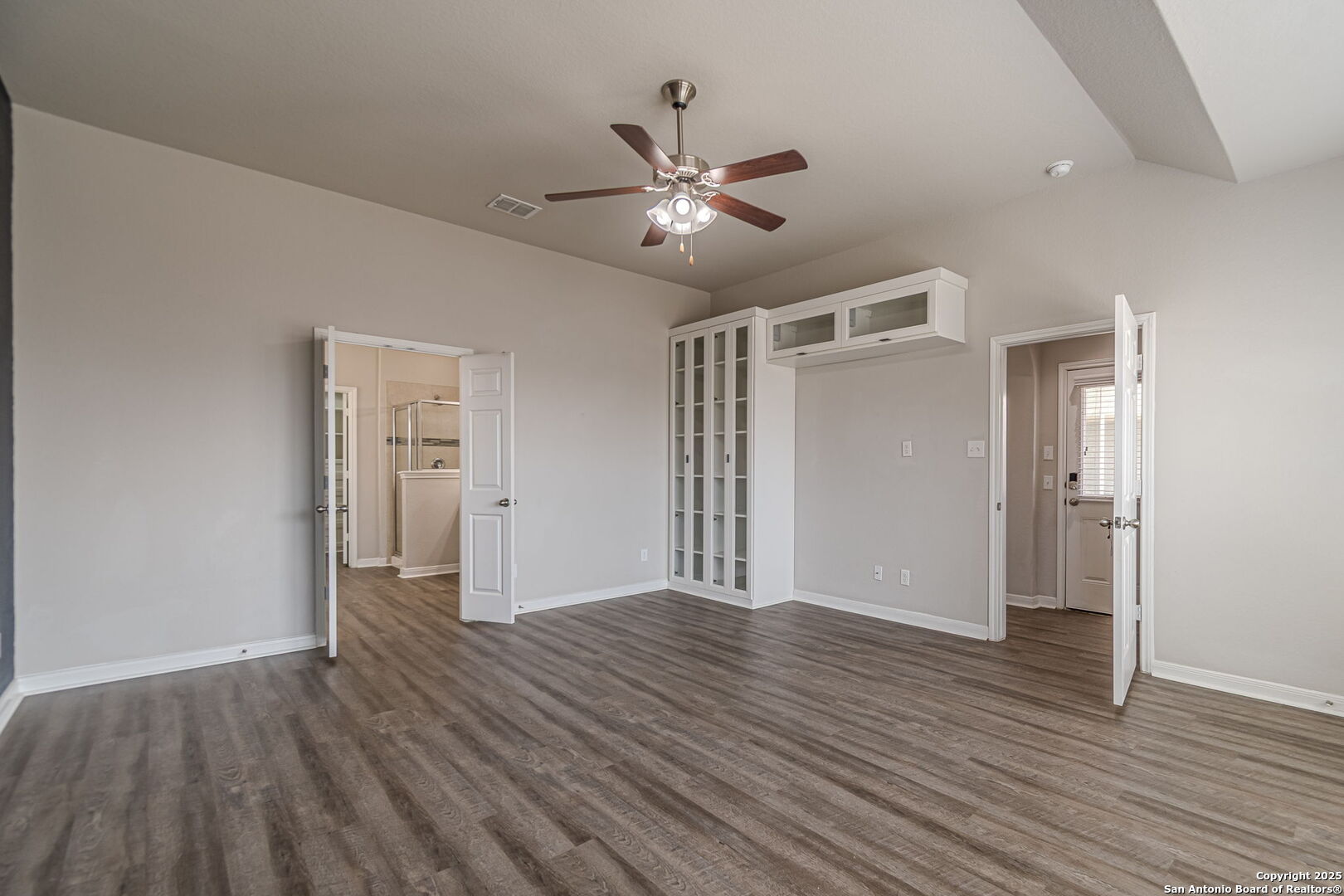 8922 Grand Western Converse, TX 78109 - Photo 30 of 77