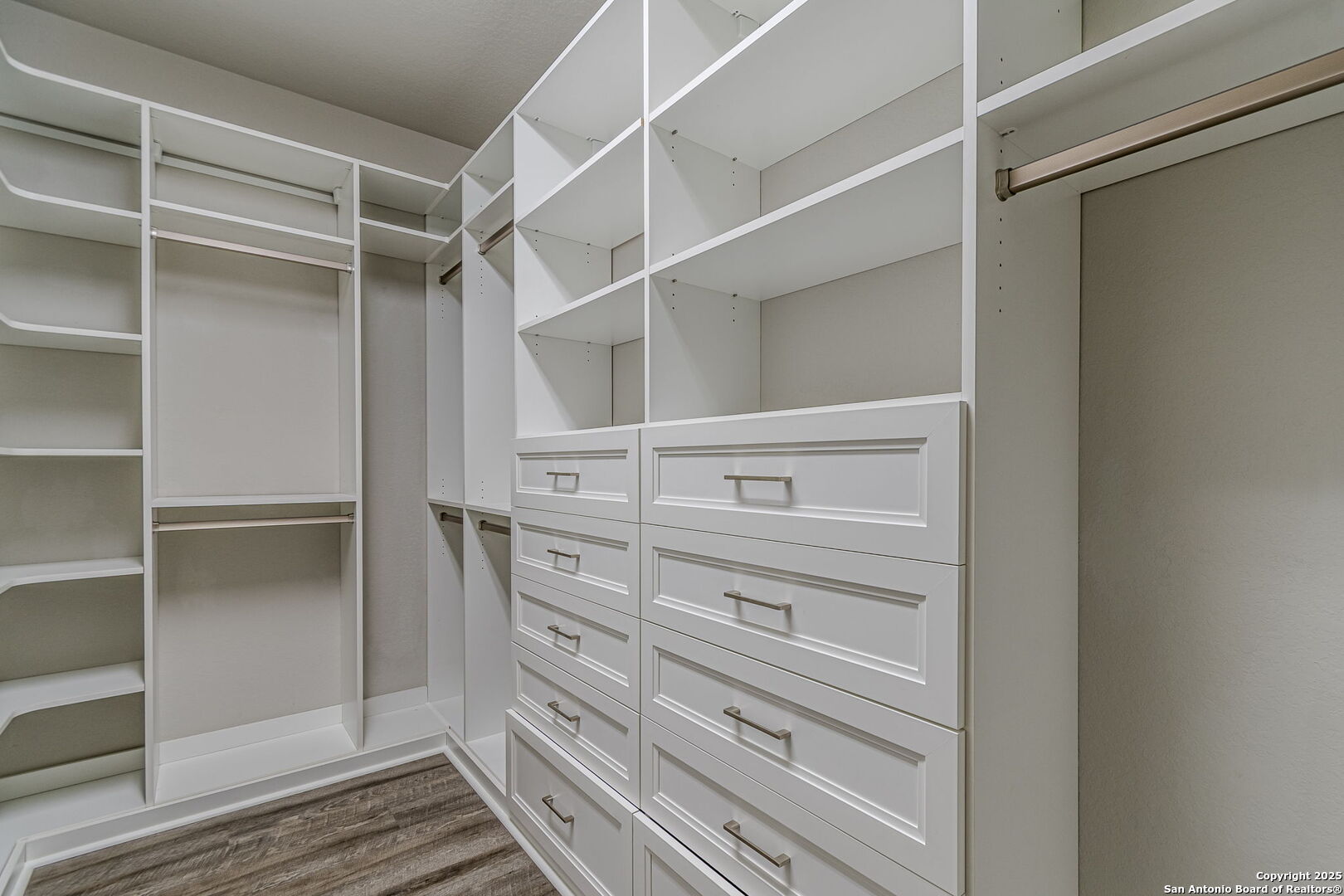 8922 Grand Western Converse, TX 78109 - Photo 40 of 77