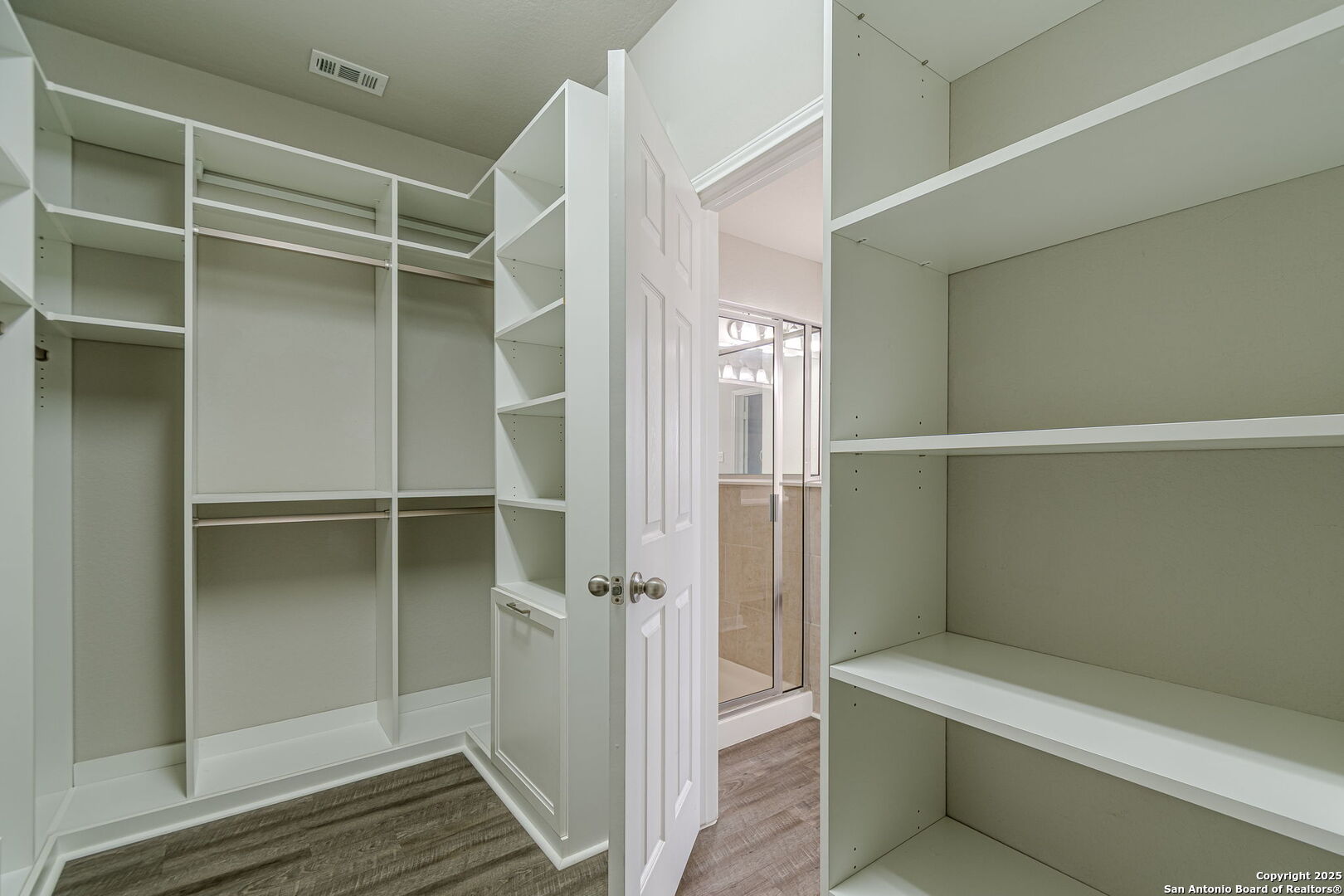 8922 Grand Western Converse, TX 78109 - Photo 41 of 77